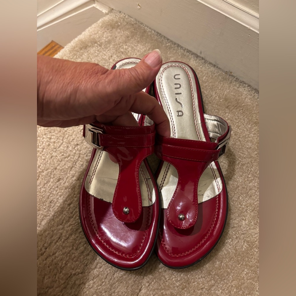 Unisa Glossy Red Women's Sandals 11M